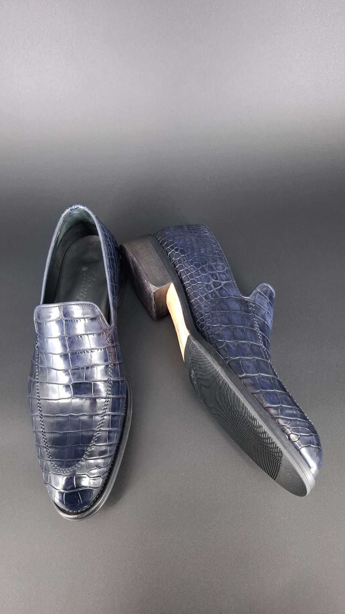 Brioni Blue Crocodile Alligator Leather Loafers после установки защиты на подошву, второй ракурс
